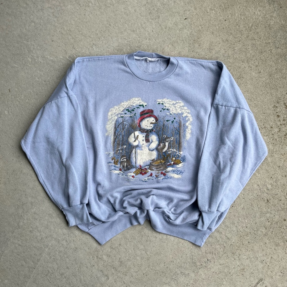 Vintage Blue Crewneck Sweater with Graphic Design